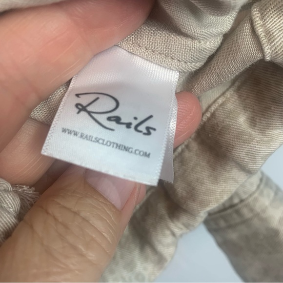 Rails Collins White Mini Chetah jacket size medium - Picture 4 of 9